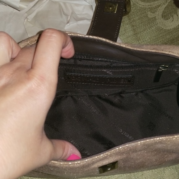 Purse - Picture 3 of 4